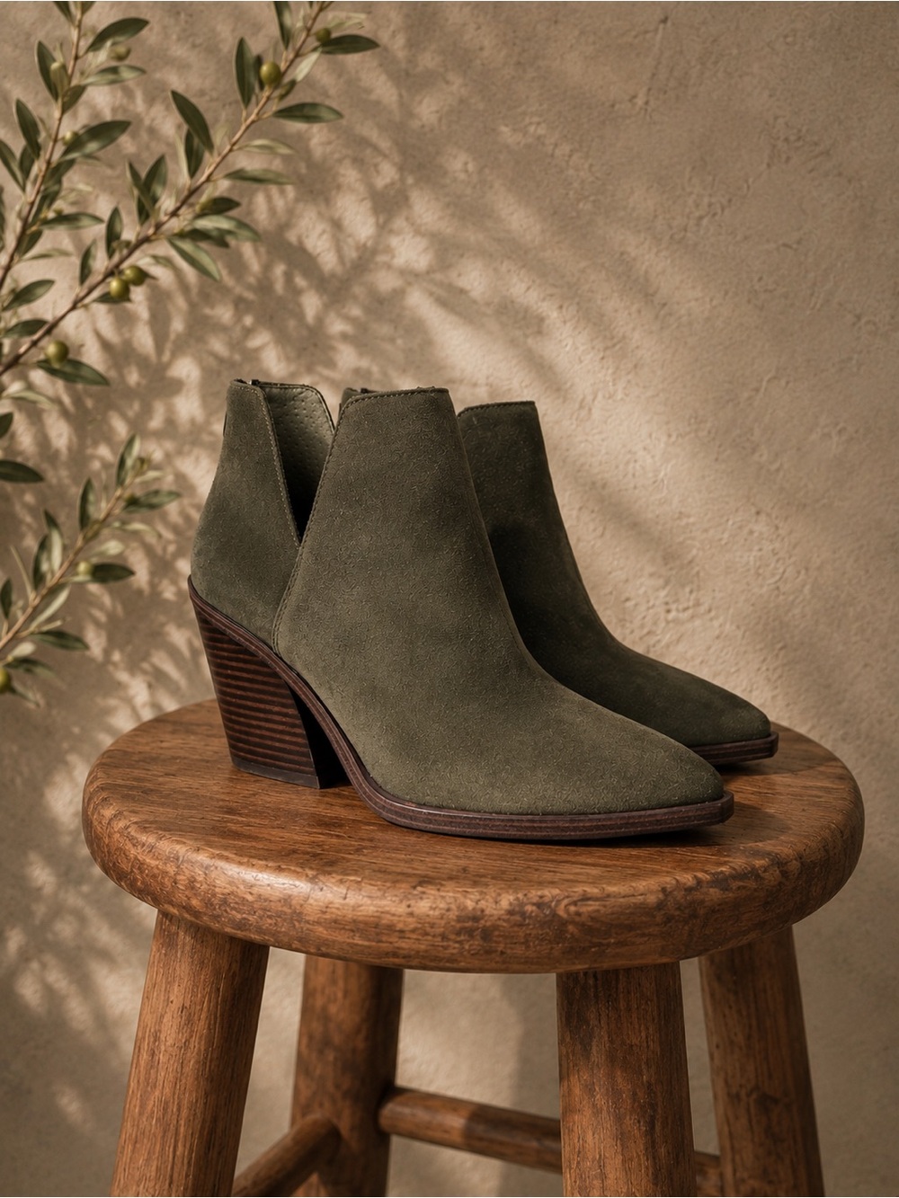 VINCE CAMUTO | Olive Green Gigietta Suede Ankle Heeled Boot | 7.5